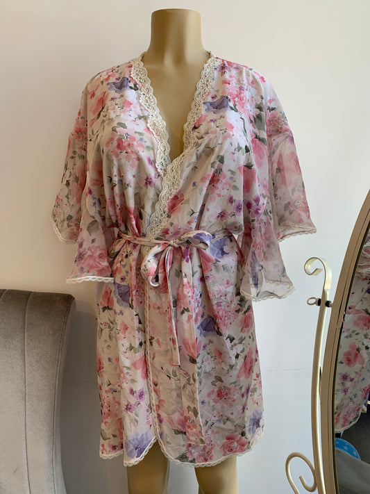 Flowy Floral Robe